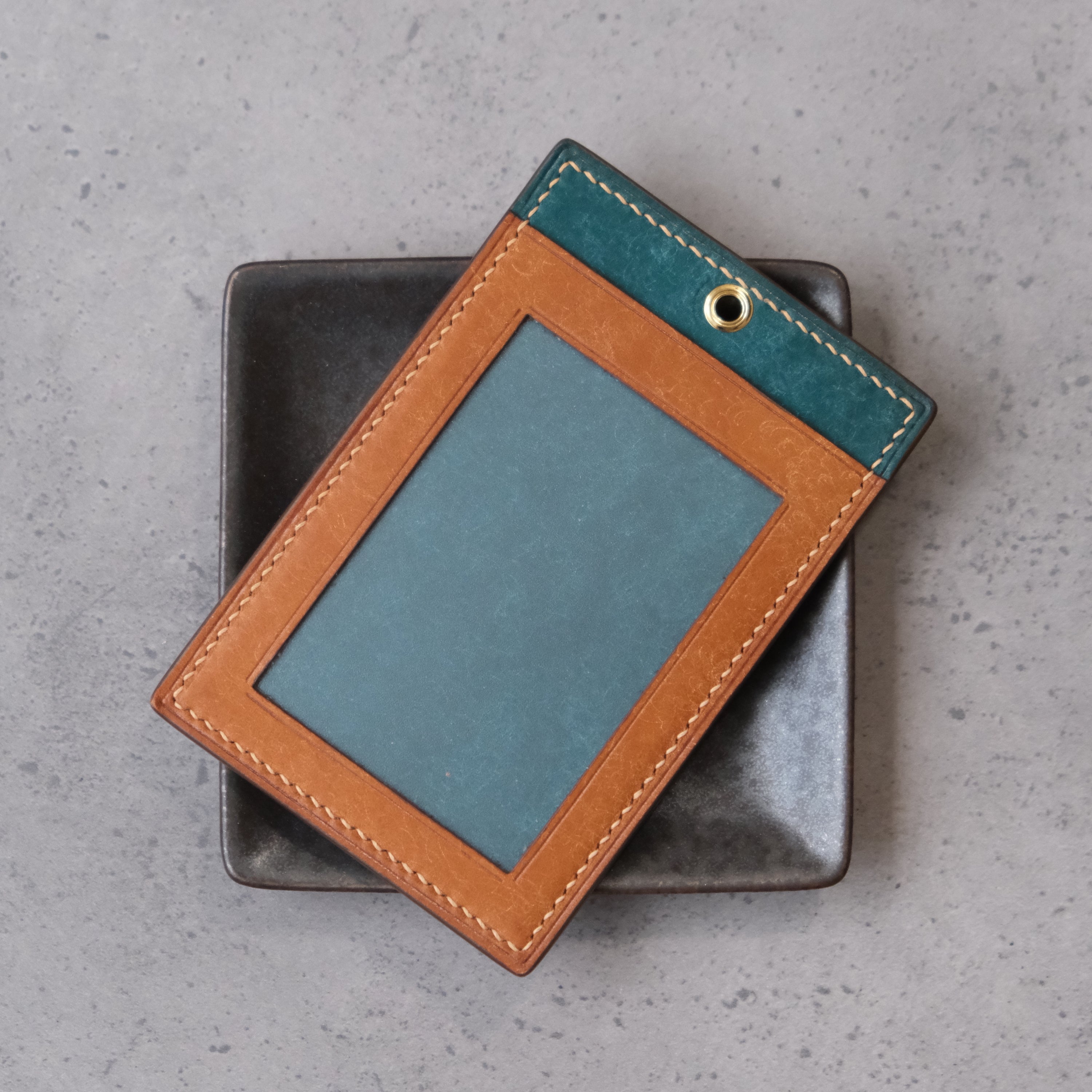 LIONROCK Badge Holder