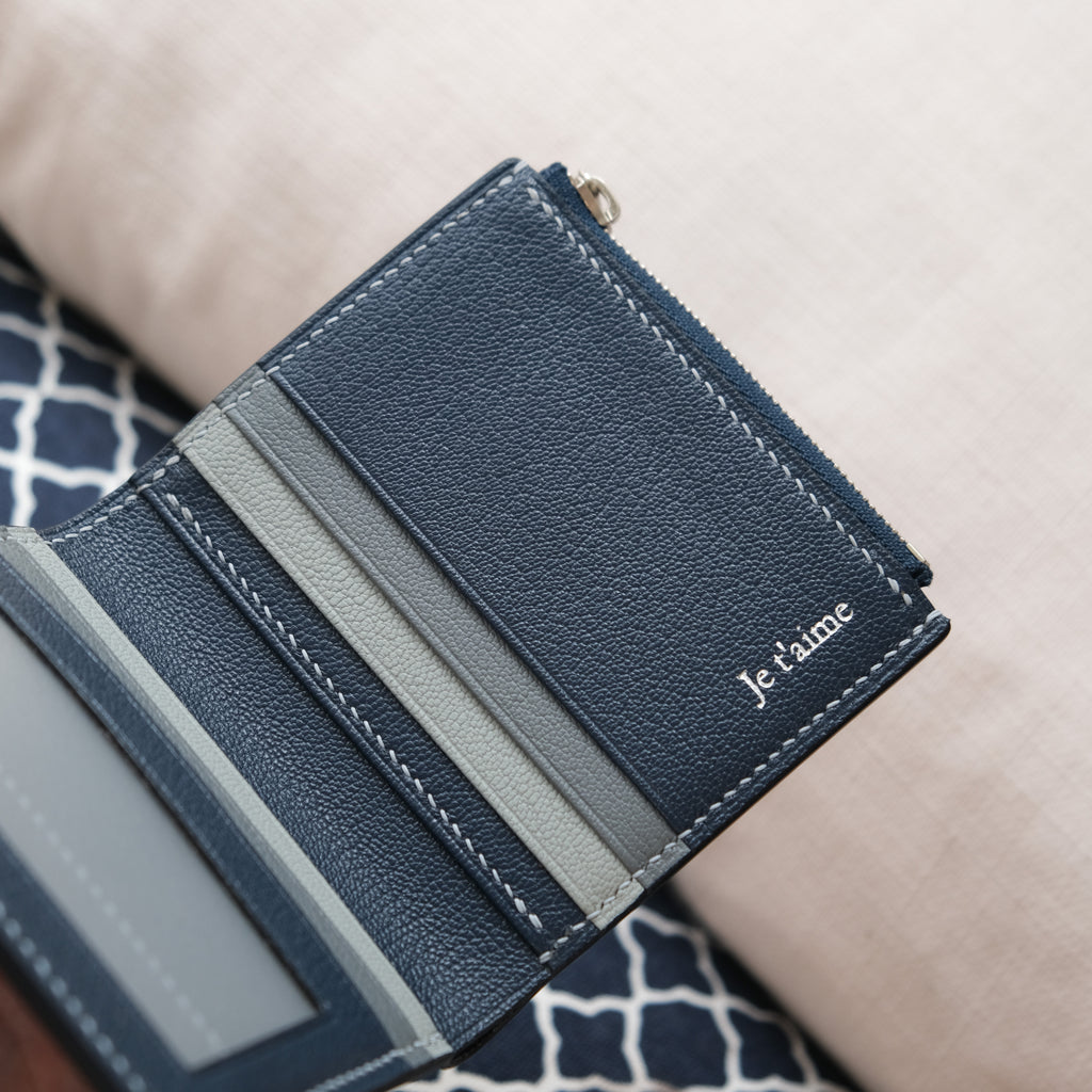 CLASSIC Mini Zip Wallet