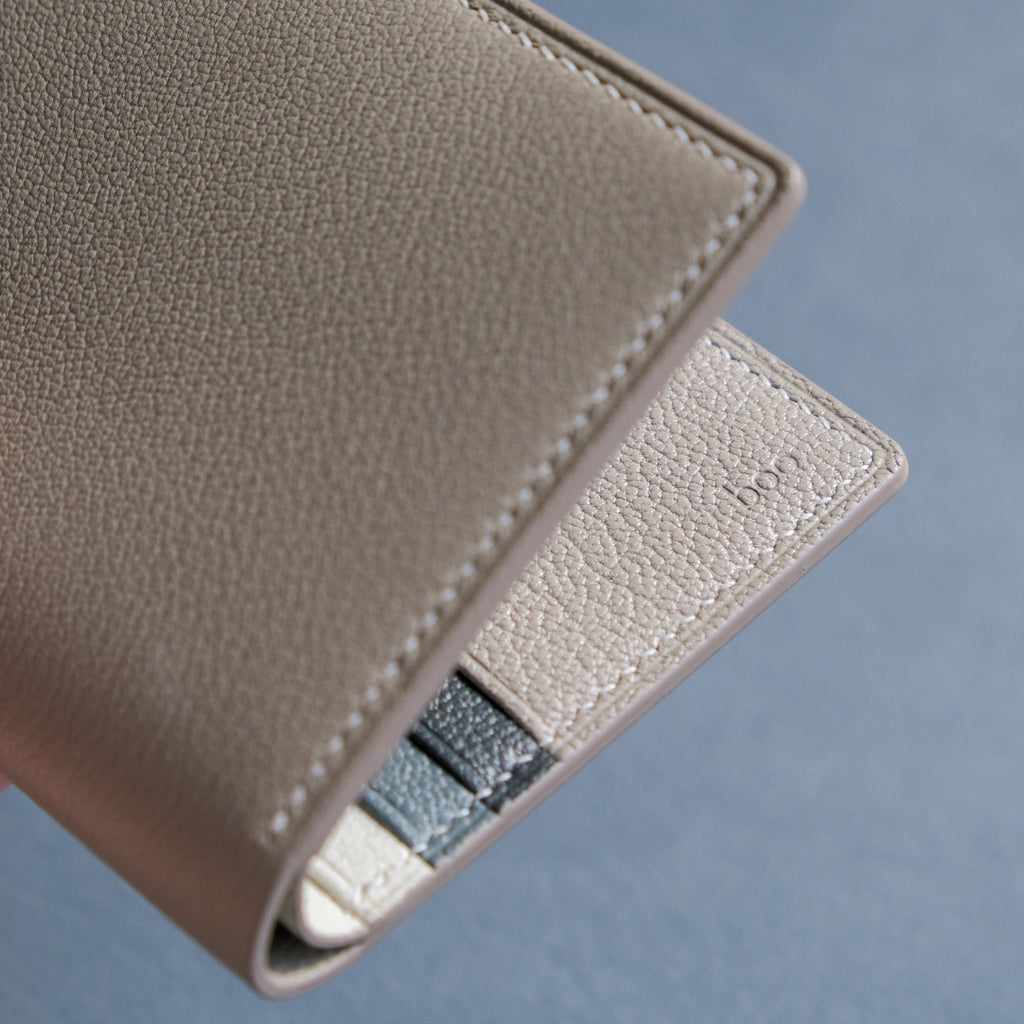 CLASSIC Bifold Mini Wallet