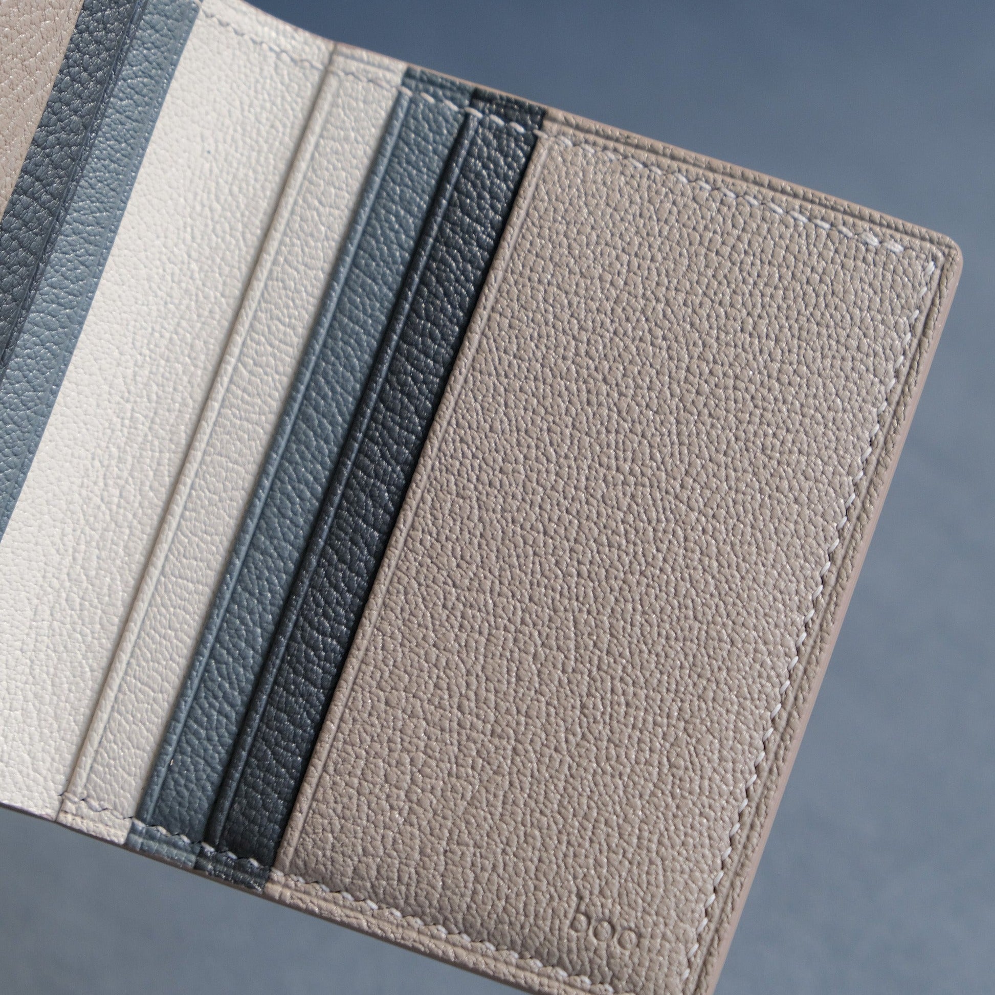 CLASSIC Bifold Mini Wallet