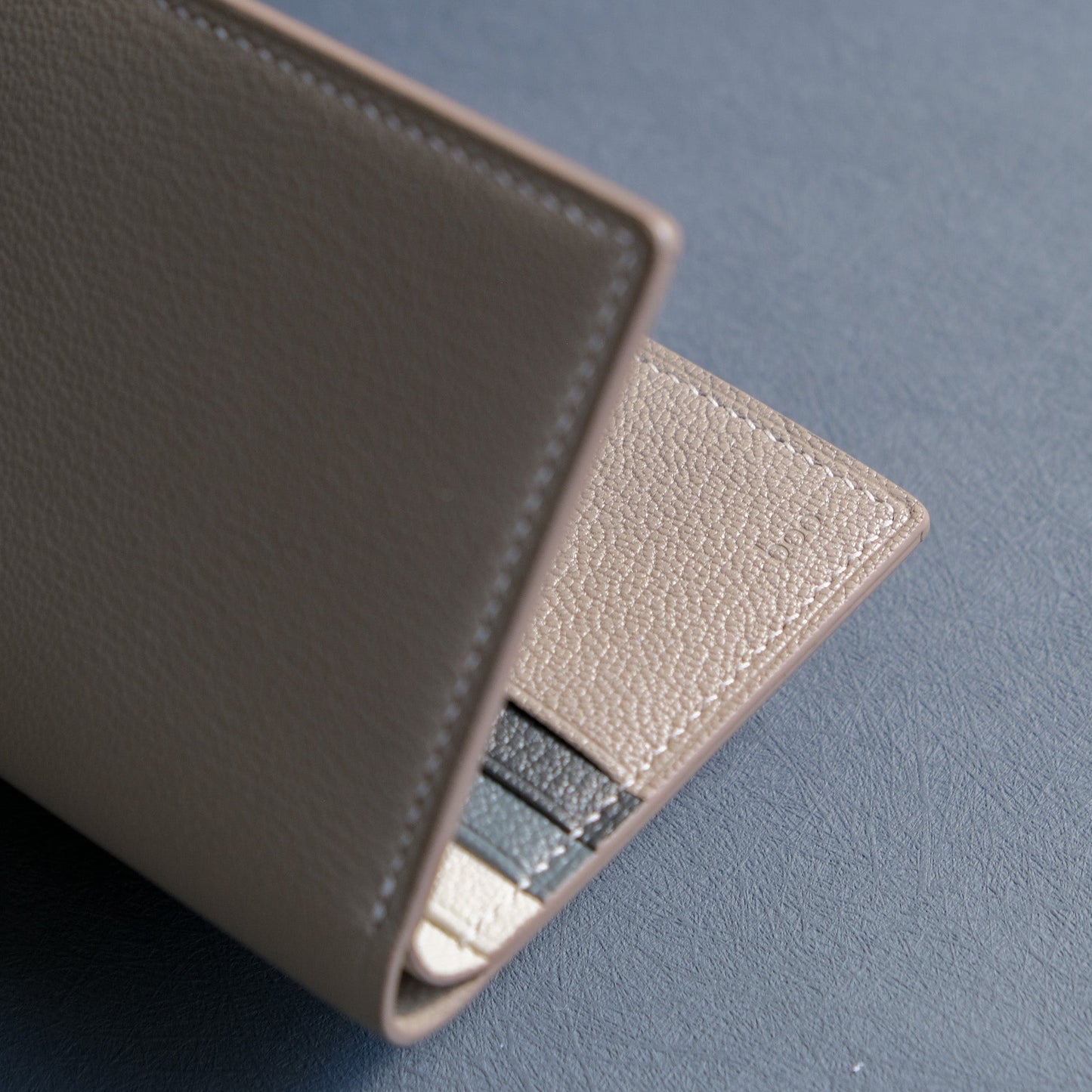 Classic Mini Wallet 迷你相位銀包【Beige】