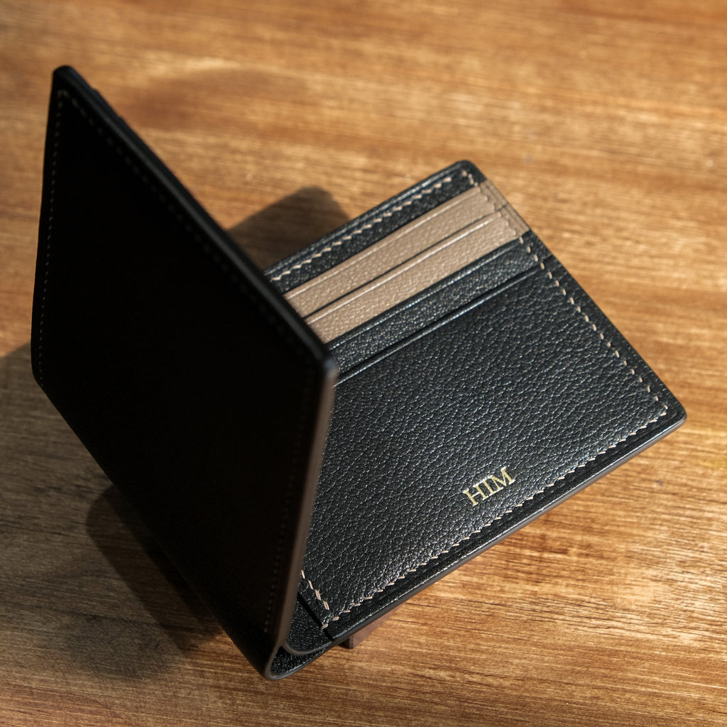 CLASSIC Bifold Wallet