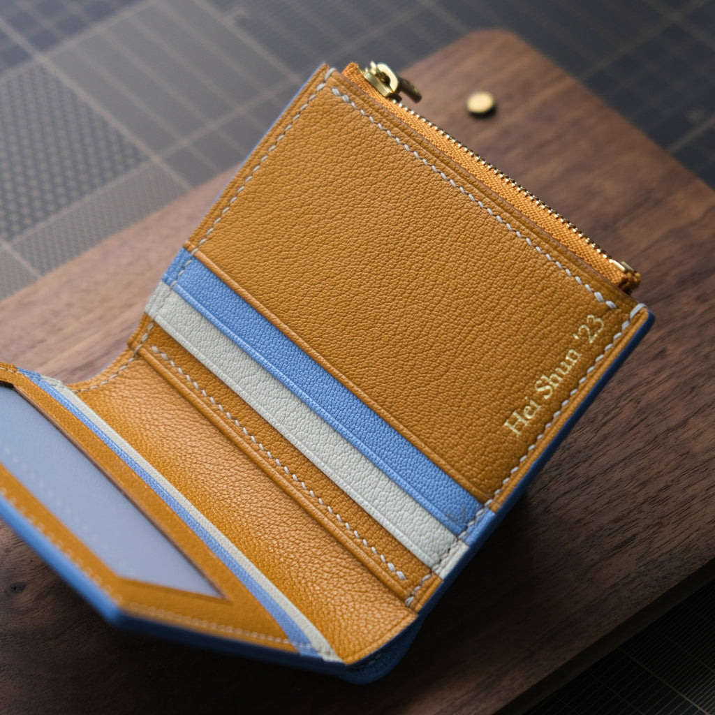 CLASSIC Mini Zip Wallet