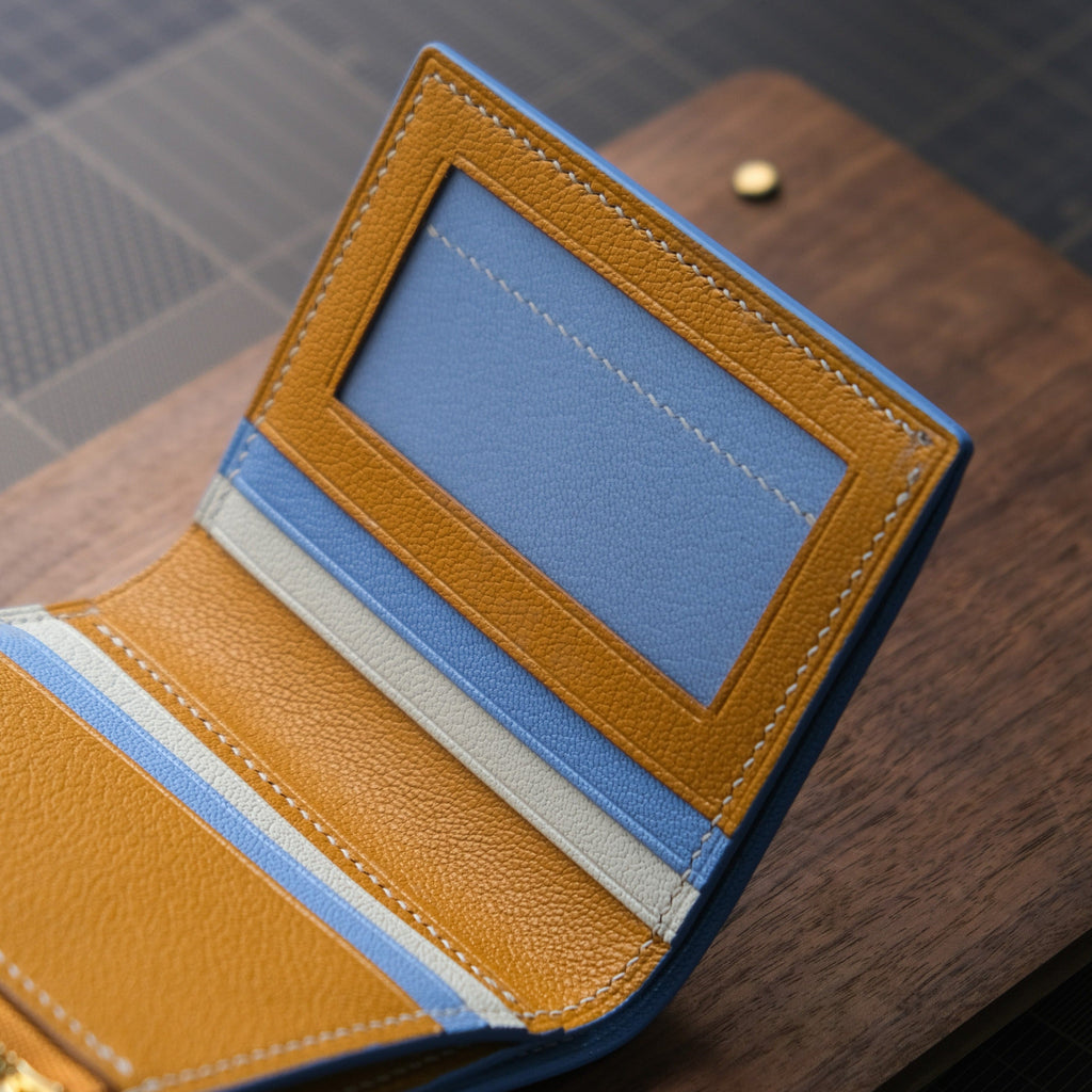 CLASSIC Mini Zip Wallet