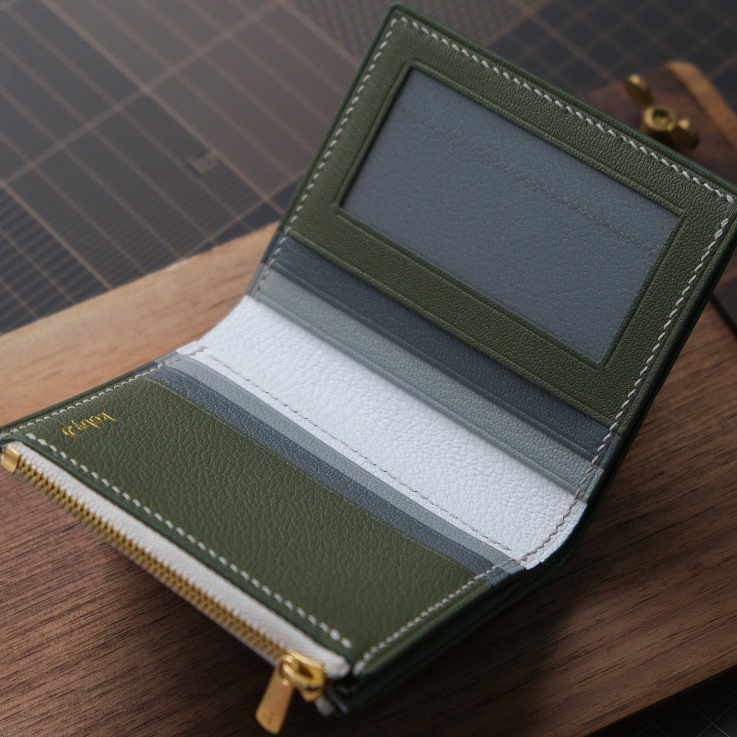 Classic Mini Wallet 迷你拉鍊銀包【Matcha】